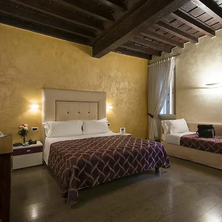 Relais Maddalena 3* Rome