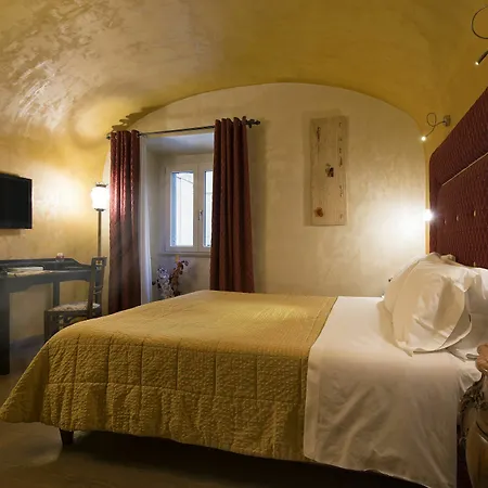 Relais Maddalena 3* Rome