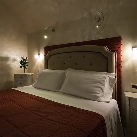 Relais Maddalena 3* Rome